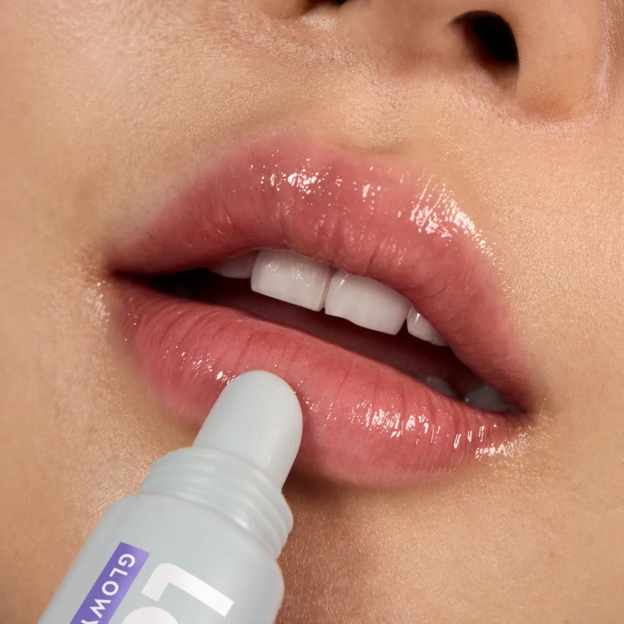 Labello Glowy lips sin color - Imagen 2